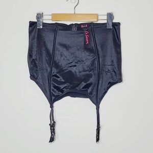 La Senza NEW Black Garter Belt Adjustable Stocking Hold Up  Lingerie Medium NWT